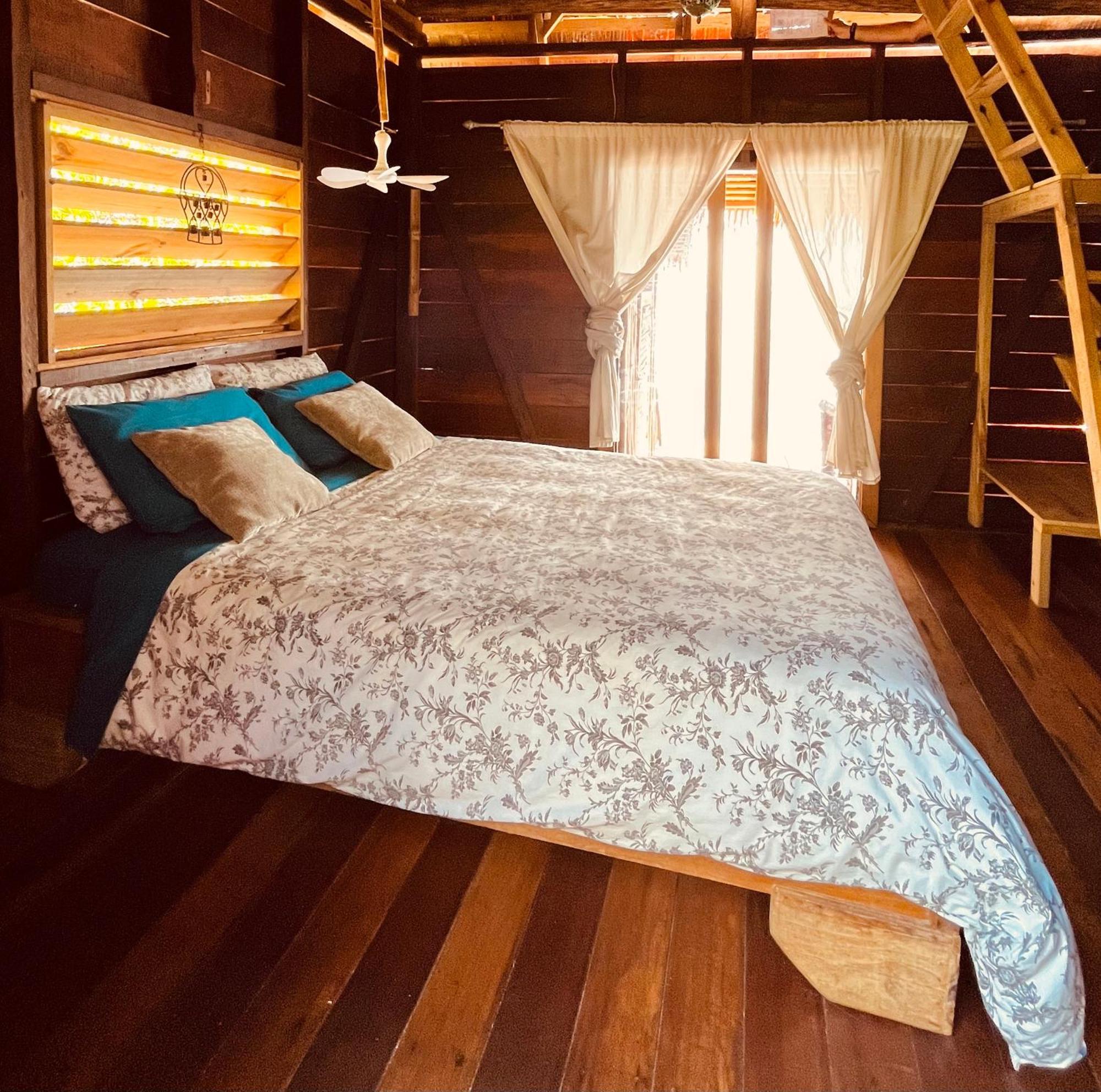 Urraca Monkey Island Eco Resort (Adults Only) Punta Laurel Zewnętrze zdjęcie